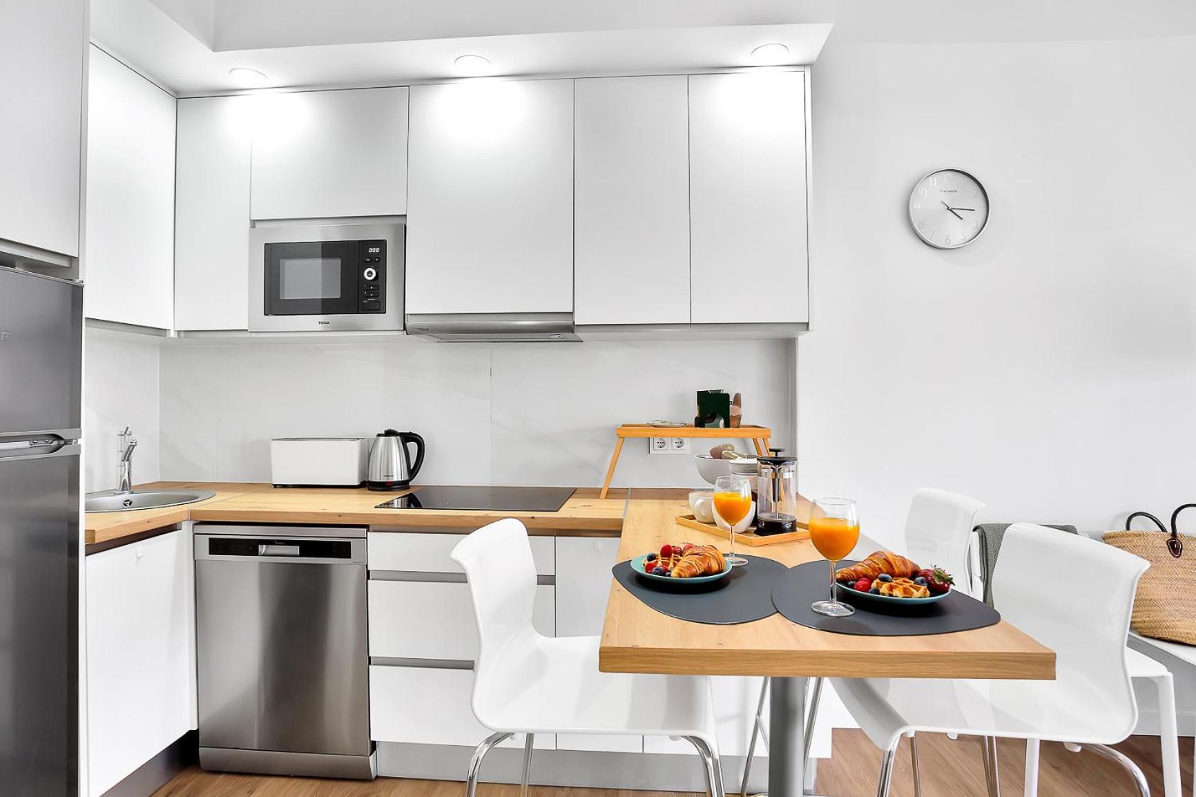 Modern Beach Apartment Romana Playa 723 In Marbella, Elviria Extérieur photo